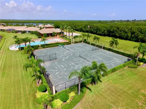 1932 Lynx Drive Hutchinson Island FL 34949