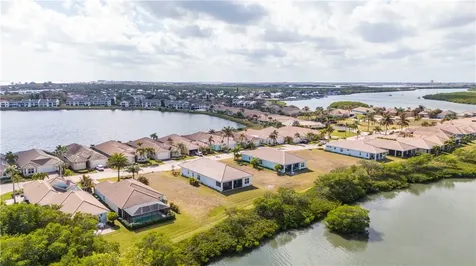 1932 Lynx Drive Hutchinson Island FL 34949