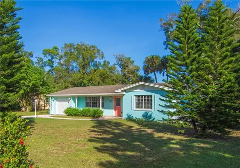 2046 50th Avenue Vero Beach FL 32966