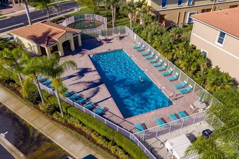 323 Versailles Lane Vero Beach FL 32960