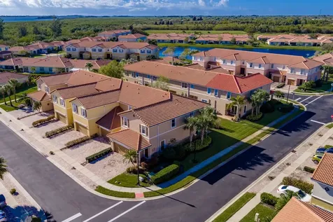 323 Versailles Lane Vero Beach FL 32960