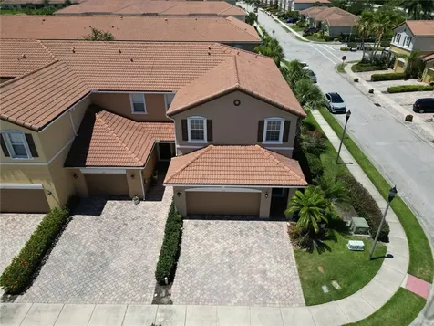323 Versailles Lane Vero Beach FL 32960