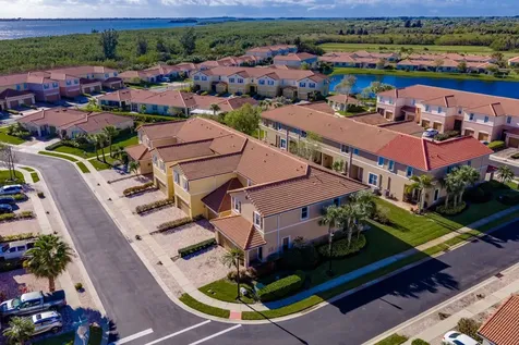 323 Versailles Lane Vero Beach FL 32960