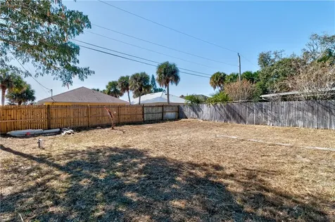 219 15th Place SW Vero Beach FL 32962