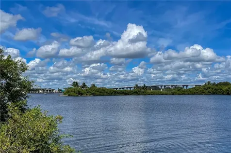 219 15th Place SW Vero Beach FL 32962