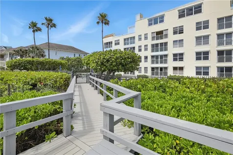 1026 Flamevine Lane Vero Beach FL 32963