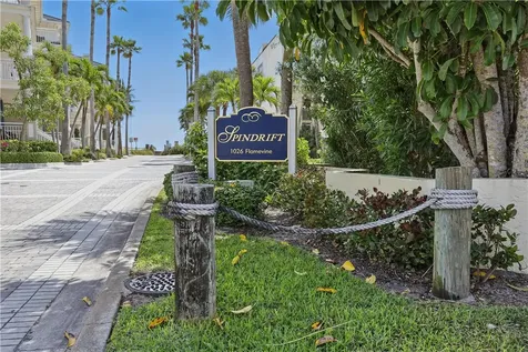 1026 Flamevine Lane Vero Beach FL 32963