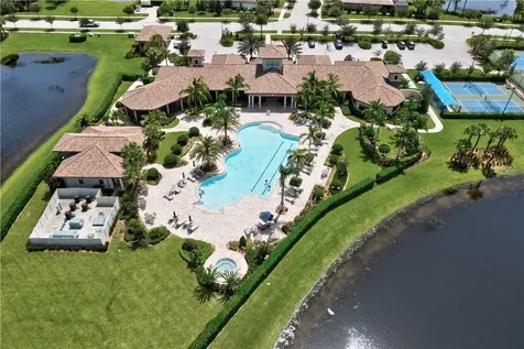 5129 Unity Square Vero Beach FL 32967