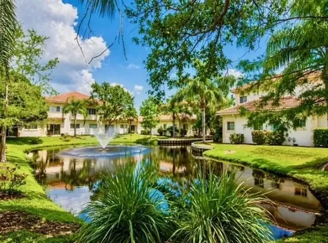504 7th Square Vero Beach FL 32962