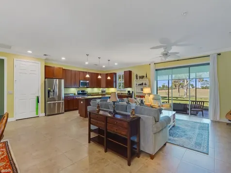 618 Gossamer Wing Way Sebastian FL 32958