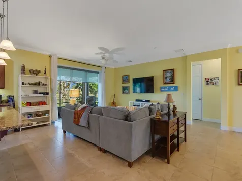 618 Gossamer Wing Way Sebastian FL 32958