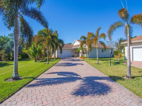 618 Gossamer Wing Way Sebastian FL 32958