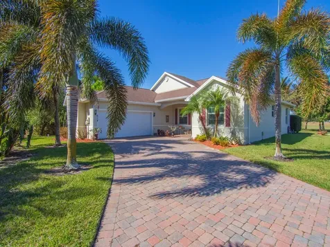 618 Gossamer Wing Way Sebastian FL 32958