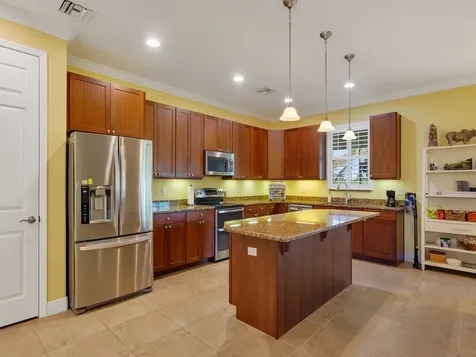 618 Gossamer Wing Way Sebastian FL 32958
