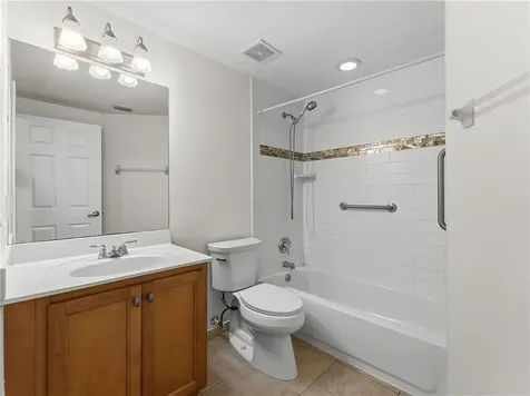 504 7th Square Vero Beach FL 32962