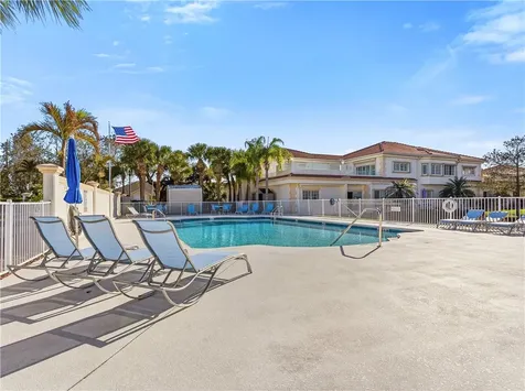 504 7th Square Vero Beach FL 32962