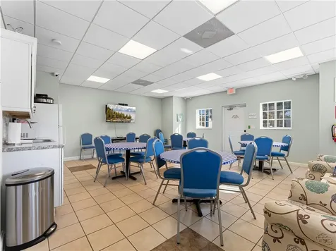 504 7th Square Vero Beach FL 32962
