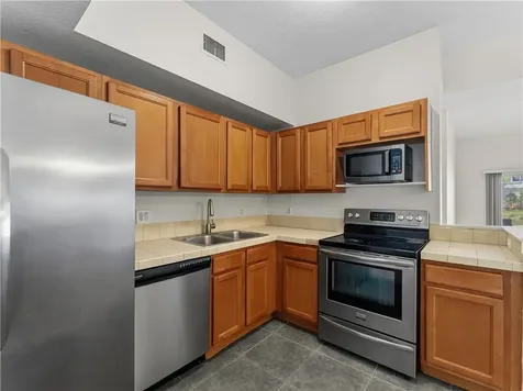 504 7th Square Vero Beach FL 32962
