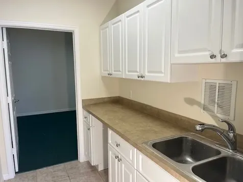 9015 Americana. Road Vero Beach FL 32966