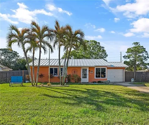 1085 24th Place SW Vero Beach FL 32962