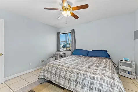 1085 24th Place SW Vero Beach FL 32962