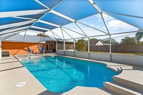 1085 24th Place SW Vero Beach FL 32962