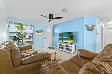 1085 24th Place SW Vero Beach FL 32962
