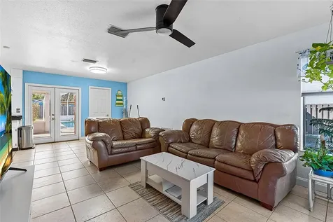1085 24th Place SW Vero Beach FL 32962