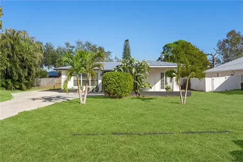 341 SE Bayview Terrace Port St Lucie FL 34983