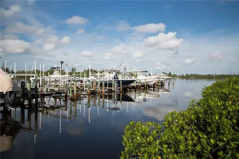 681 N Tomahawk Trail Vero Beach FL 32963