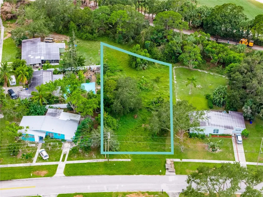 607 21st Street SW Vero Beach FL 32962