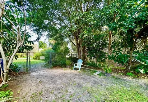 3329 10th Street SW Vero Beach FL 32968