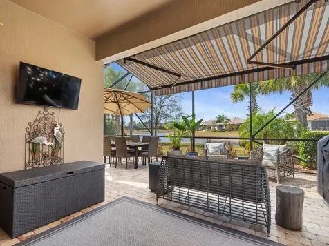5085 Pendelton Square Vero Beach FL 32967