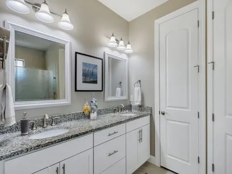 5085 Pendelton Square Vero Beach FL 32967