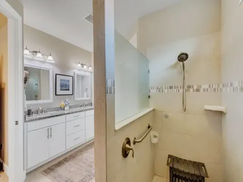 5085 Pendelton Square Vero Beach FL 32967
