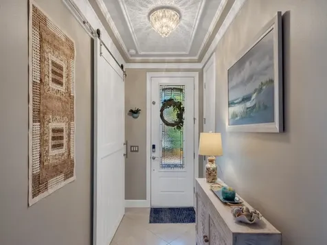 5085 Pendelton Square Vero Beach FL 32967