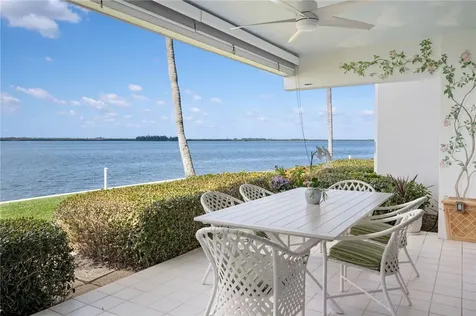 901 Bay Road Vero Beach FL 32963