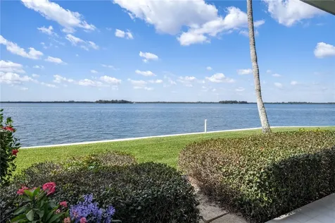 901 Bay Road Vero Beach FL 32963
