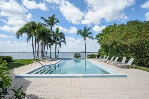 901 Bay Road Vero Beach FL 32963