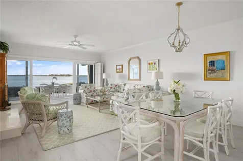 901 Bay Road Vero Beach FL 32963