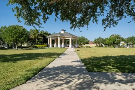 1814 Pointe West Way Vero Beach FL 32966