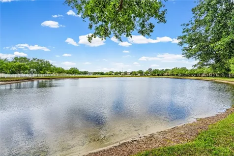 1814 Pointe West Way Vero Beach FL 32966