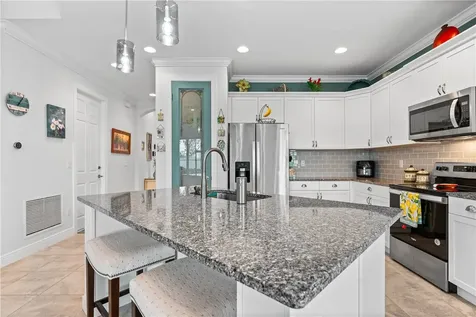 2557 Bella Vista Circle Vero Beach FL 32966