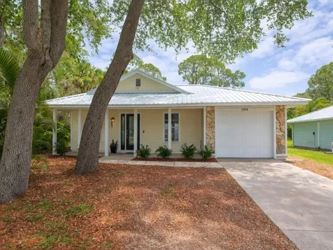 1304 32nd Avenue SW Vero Beach FL 32968