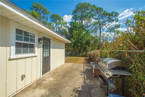 1304 32nd Avenue SW Vero Beach FL 32968