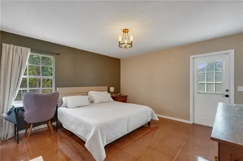 1304 32nd Avenue SW Vero Beach FL 32968