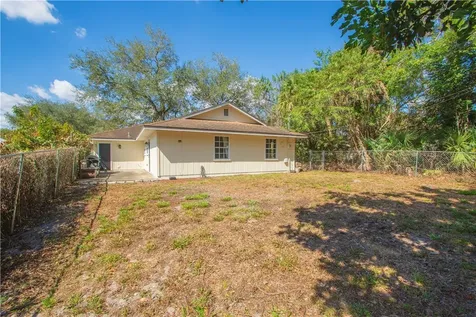 1304 32nd Avenue SW Vero Beach FL 32968