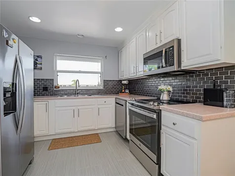 675 W Lake Jasmine Circle Vero Beach FL 32962