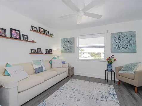 675 W Lake Jasmine Circle Vero Beach FL 32962