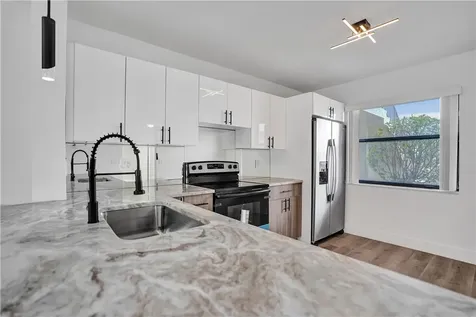 7674 Tahiti Lane Lake Worth FL 33467